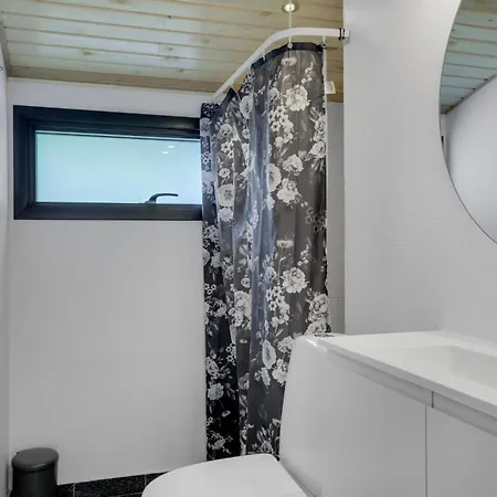 3 Bedroom Stunning In بيت للعطل