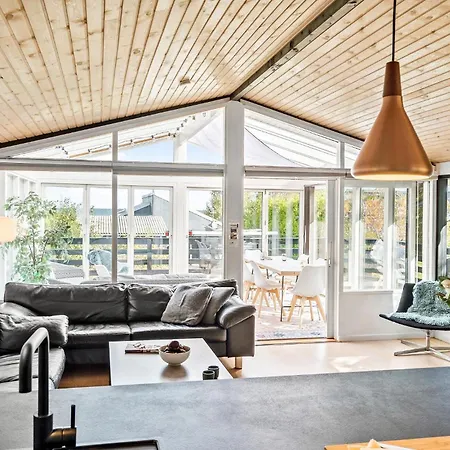 3 Bedroom Stunning In بيت للعطل Strøby Ladeplads