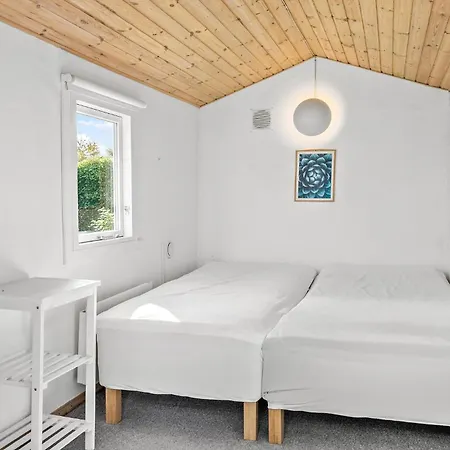 بيت للعطل 3 Bedroom Stunning In *